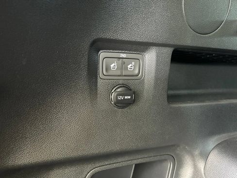Used 2025 Kia Telluride S AWD/4WD image 36