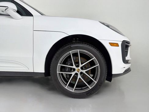 Used 2023 Porsche Macan AWD/4WD image 30