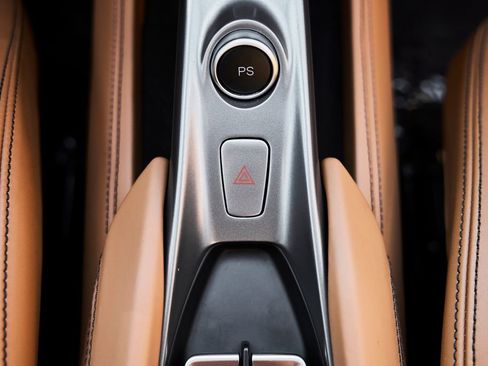 Used 2020 Ferrari F8 Tributo image 68