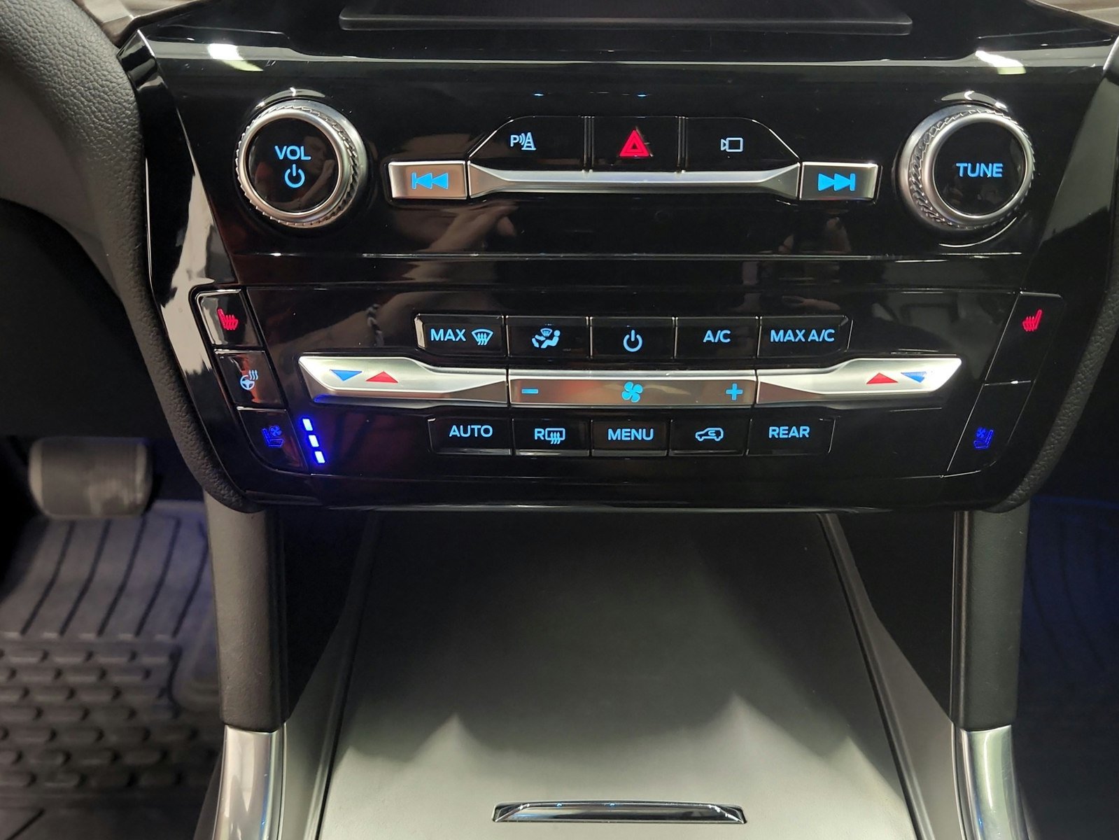 Used 2023 Ford Explorer Limited RWD image 35