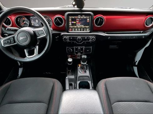 Used 2023 Jeep Wrangler Unlimited Rubicon AWD/4WD image 8