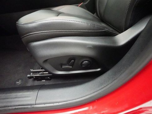 Used 2024 Jeep Compass Limited w/ High Altitude Package image 28