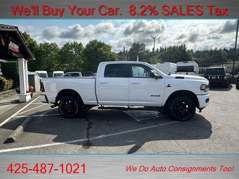 Used 2020 RAM 2500 Big Horn w/ Night Edition AWD/4WD image 4