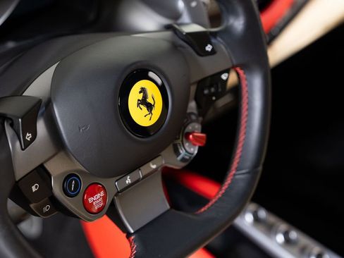 Used 2021 Ferrari F8 Tributo image 23