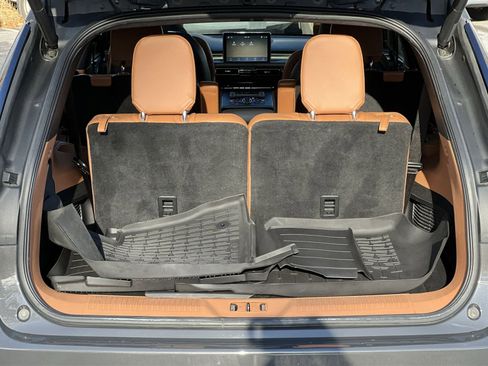 Used 2022 Lincoln Aviator Black Label w/ Dynamic Handling Package image 25