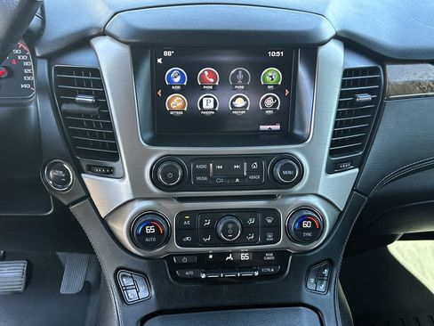 Used 2015 GMC Yukon Denali w/ Touring Package AWD/4WD image 13