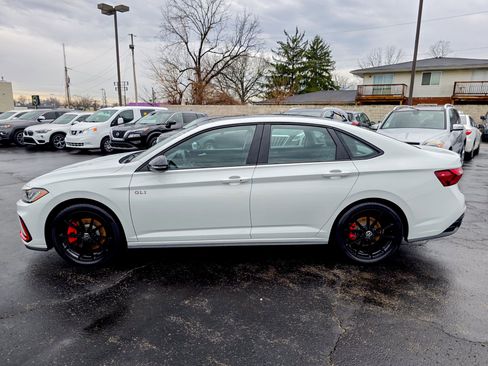 Used 2025 Volkswagen Jetta GLI Autobahn image 12