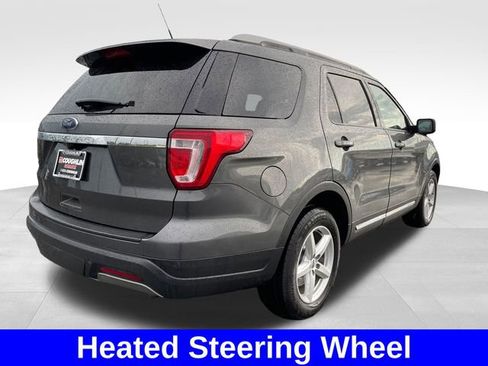 Used 2019 Ford Explorer XLT w/ Equipment Group 202A FWD image 5