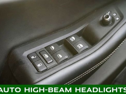 Used 2023 Jeep Grand Cherokee Limited w/ Luxury Tech Group II image 30