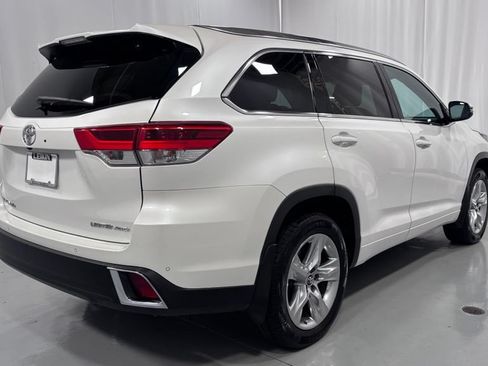 Used 2019 Toyota Highlander Limited AWD/4WD image 6
