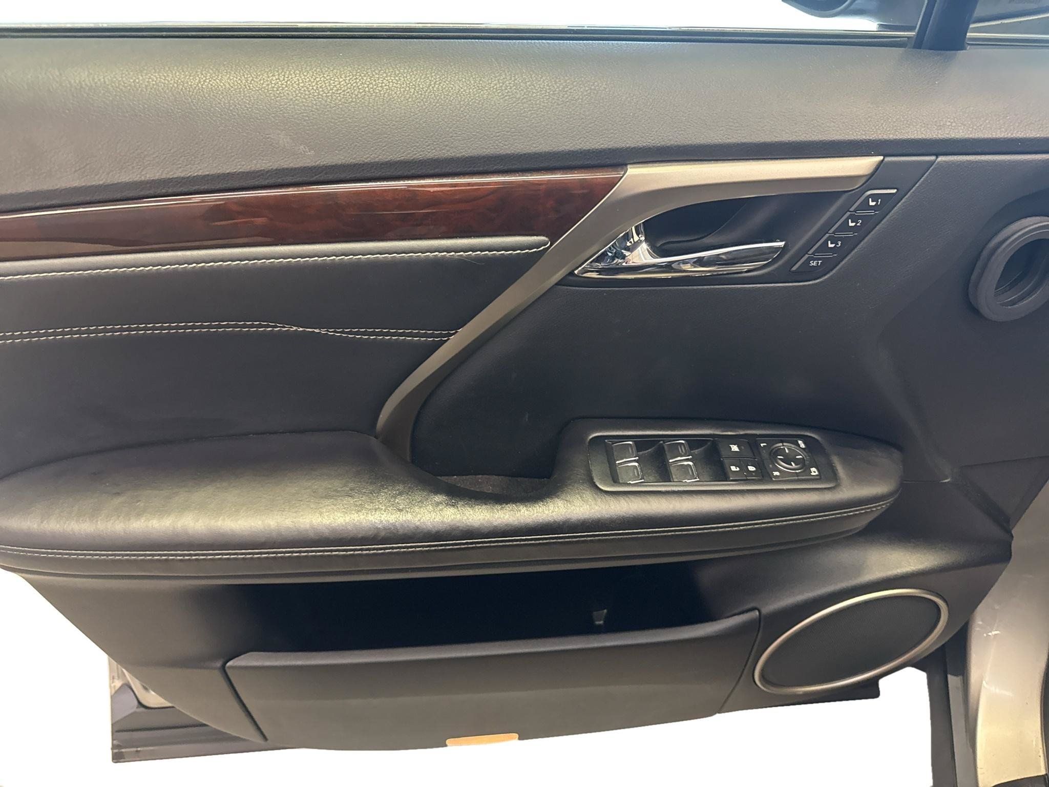 Used 2017 Lexus RX 350 AWD w/ Premium Package image 15