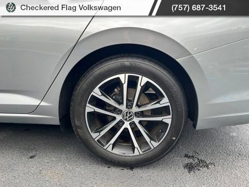 Used 2025 Volkswagen Jetta Sport FWD image 7