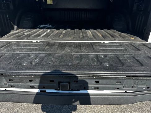 Used 2022 Ford F250 Platinum w/ FX4 Off-Road Package image 48