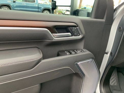 New 2026 GMC Sierra 2500 Denali w/ Denali Reserve Package image 17