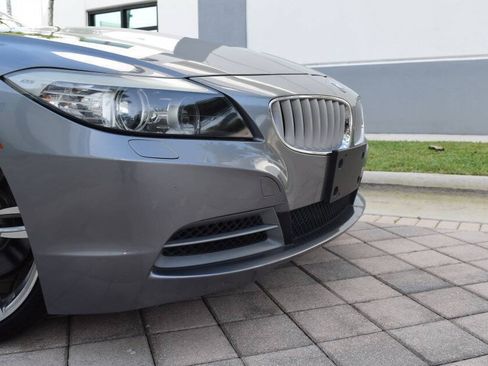 Used 2011 BMW Z4 sDrive35i RWD image 19