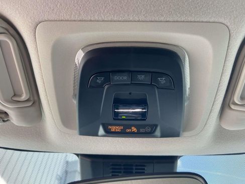 Used 2025 Toyota Corolla LE FWD image 22