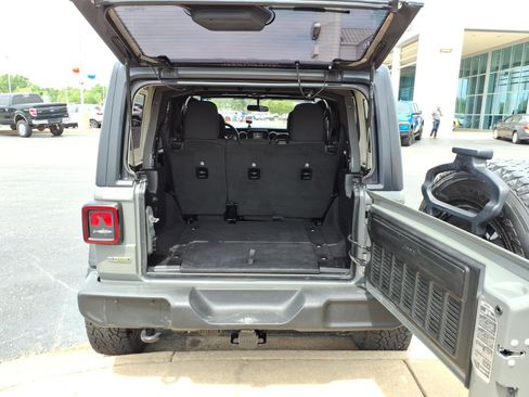 Used 2021 Jeep Wrangler Unlimited Sport image 5