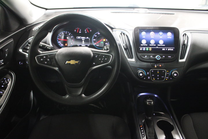 Used 2020 Chevrolet Malibu LT FWD image 27