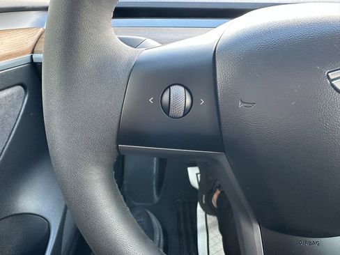 Used 2021 Tesla Model 3 Long Range image 3