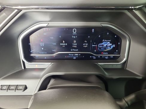 Used 2024 GMC Sierra 3500 AT4 w/ AT4 Premium Plus Package image 12