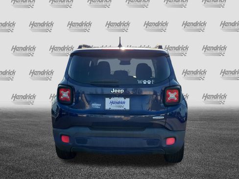 Used 2016 Jeep Renegade Latitude FWD image 6