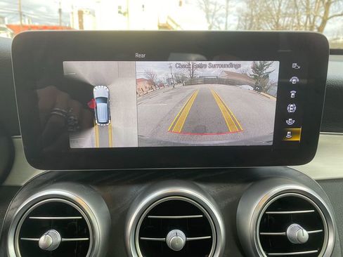 Used 2020 Mercedes-Benz GLC 300 4MATIC image 21