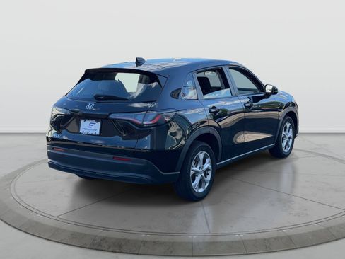 Used 2023 Honda HR-V LX image 7