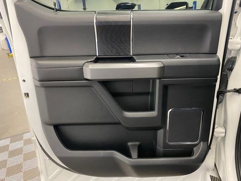 Used 2020 Ford F150 Platinum w/ Equipment Group 701A Luxury image 15