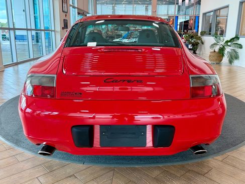 Used 2001 Porsche 911 Carrera RWD image 9