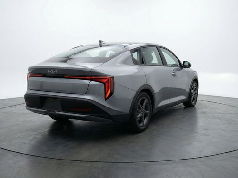 Used 2025 Kia K4 LXS image 9