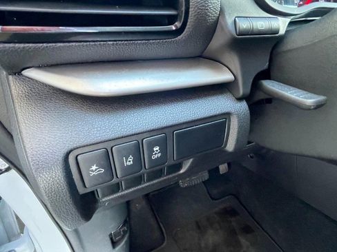 Used 2024 Mitsubishi Eclipse Cross SE AWD/4WD image 19
