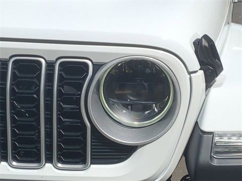 New 2025 Jeep Wrangler Sahara image 17