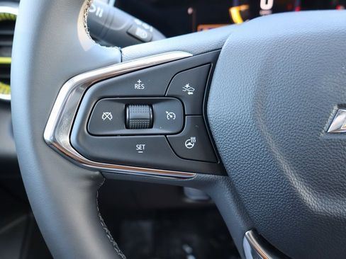 New 2026 Chevrolet Trax LT image 9