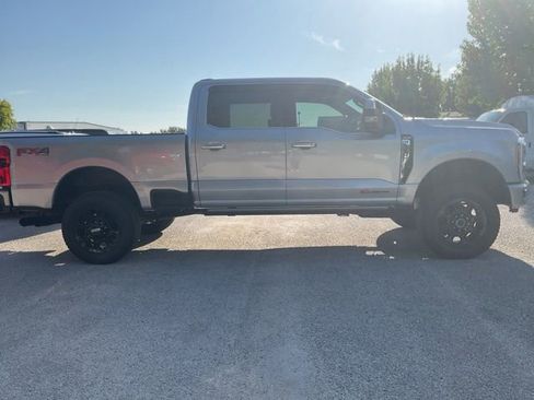Used 2024 Ford F350 Limited w/ FX4 Off-Road Package AWD/4WD image 4