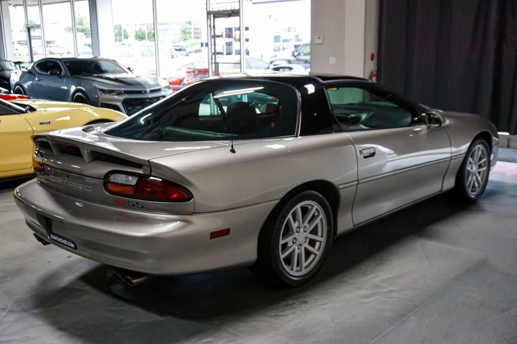 Used 2002 Chevrolet Camaro Z28 w/ SS Performance/Appearance Pkg RWD image 7