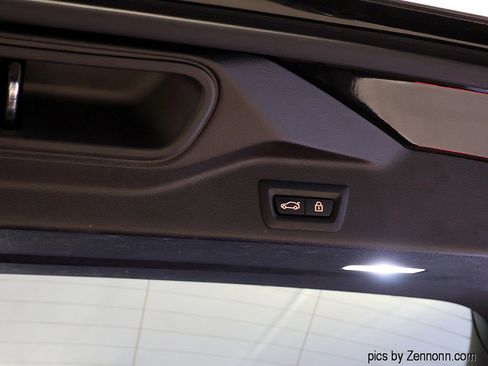 Used 2022 BMW X5 xDrive40i w/ Premium Package image 32