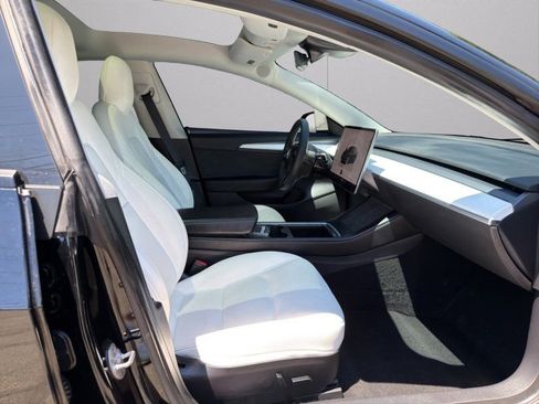 Used 2022 Tesla Model 3 Long Range AWD/4WD image 13