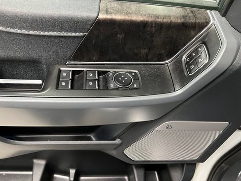 Used 2023 Ford F150 Lariat AWD/4WD image 21