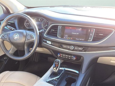 Used 2020 Buick Enclave Premium w/ Sun and Sites Package image 16