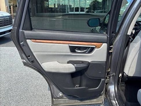 Used 2018 Honda CR-V EX image 12