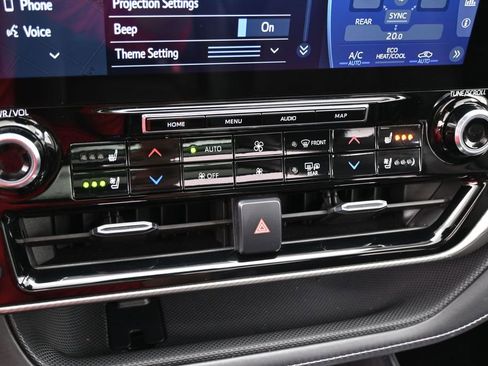 Used 2021 Toyota Highlander Platinum AWD/4WD image 27