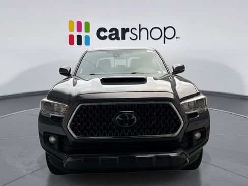Used 2019 Toyota Tacoma TRD Sport AWD/4WD image 8