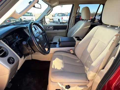 Used 2017 Ford Expedition XLT image 20