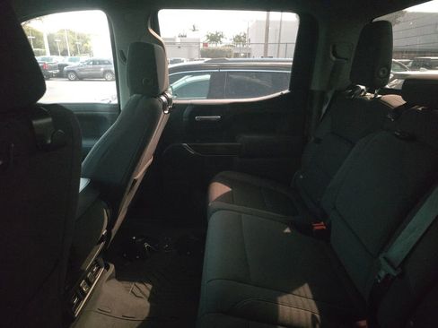 Used 2021 Chevrolet Silverado 1500 RST image 14