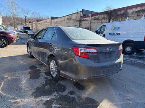 Used 2012 Toyota Camry LE image 20