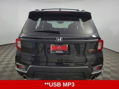 Used 2023 Honda Passport TrailSport image 7