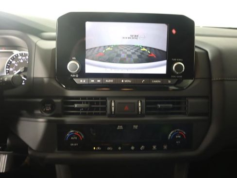 Certified 2025 Nissan Pathfinder S image 15