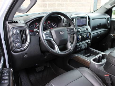 Used 2019 Chevrolet Silverado 1500 RST AWD/4WD image 14