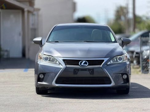 Used 2014 Lexus CT 200h FWD image 3