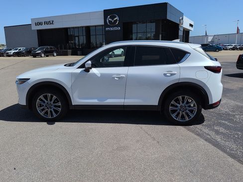 Used 2019 MAZDA CX-5 Signature AWD/4WD image 4